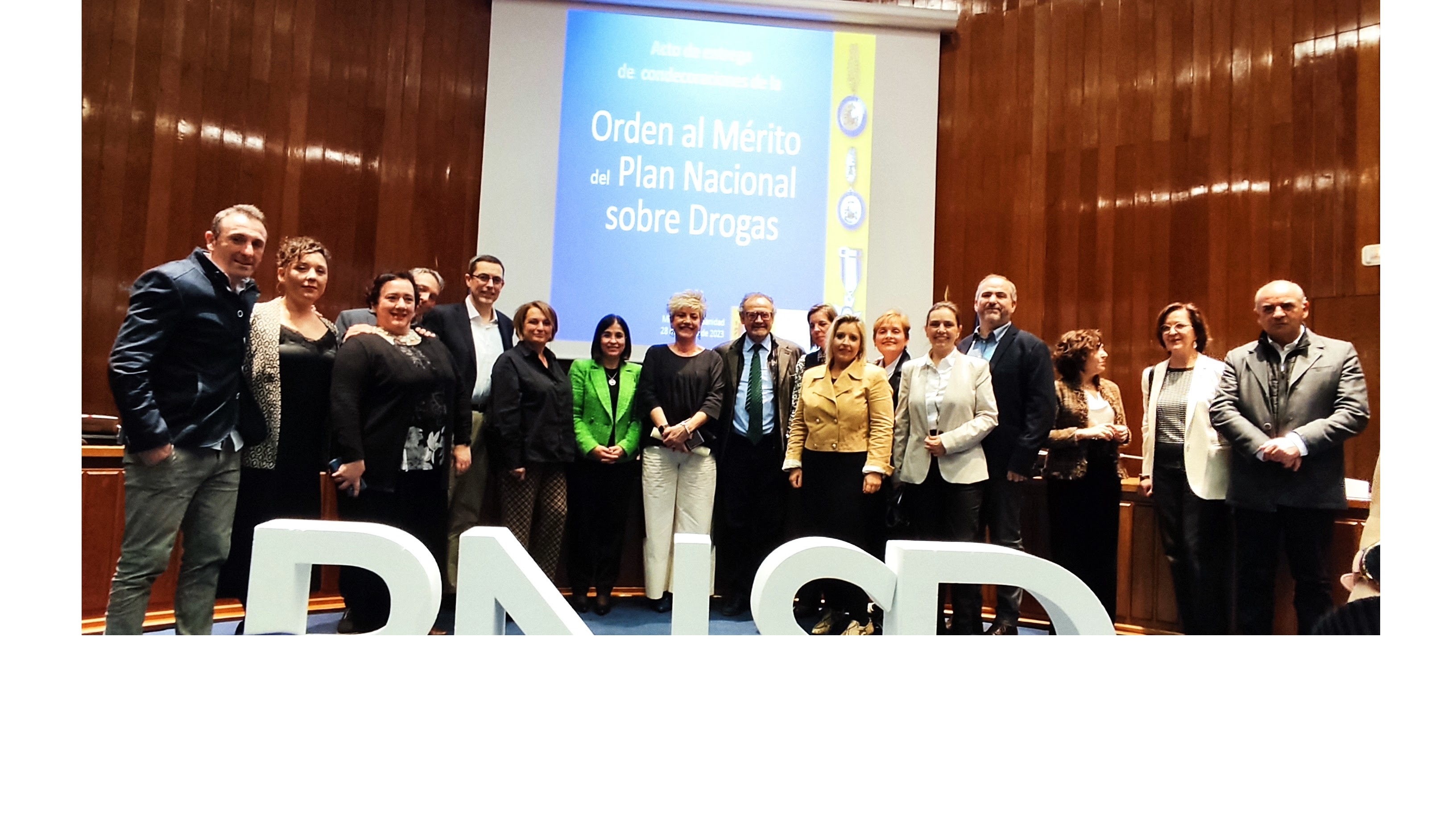 Foto equipo de gestión de Gizakia desplazado al acto